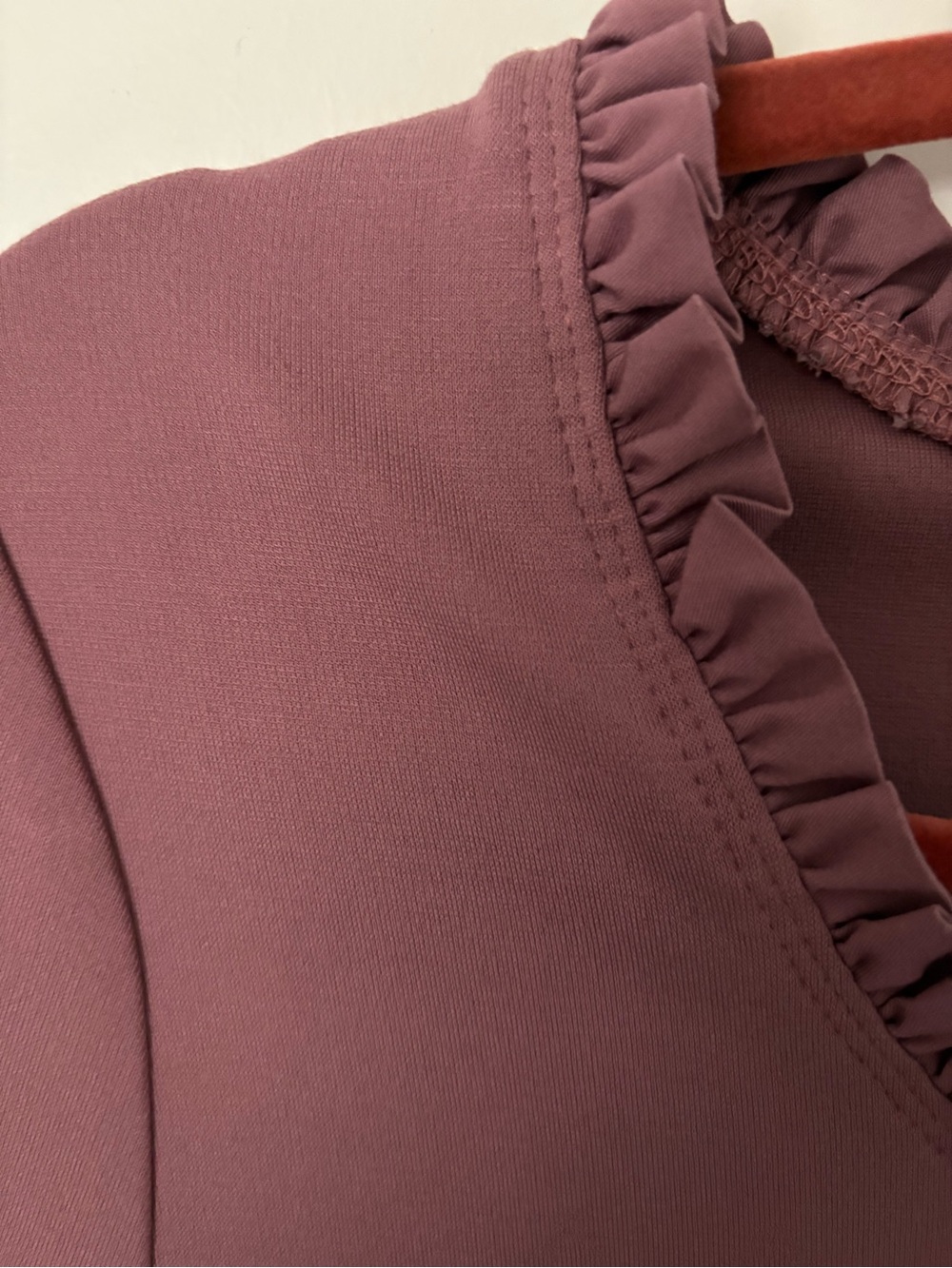 Jaanuu Scrub Set- Mauve Top With Ruffle Trim And Knit Cargo Pants-Small - Picture 6 of 16